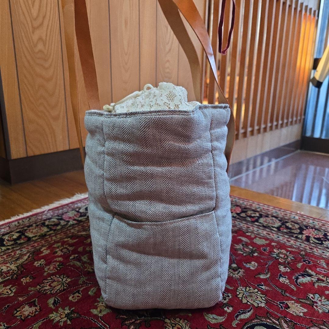 LA 発Louis dogのキャリーバッグ