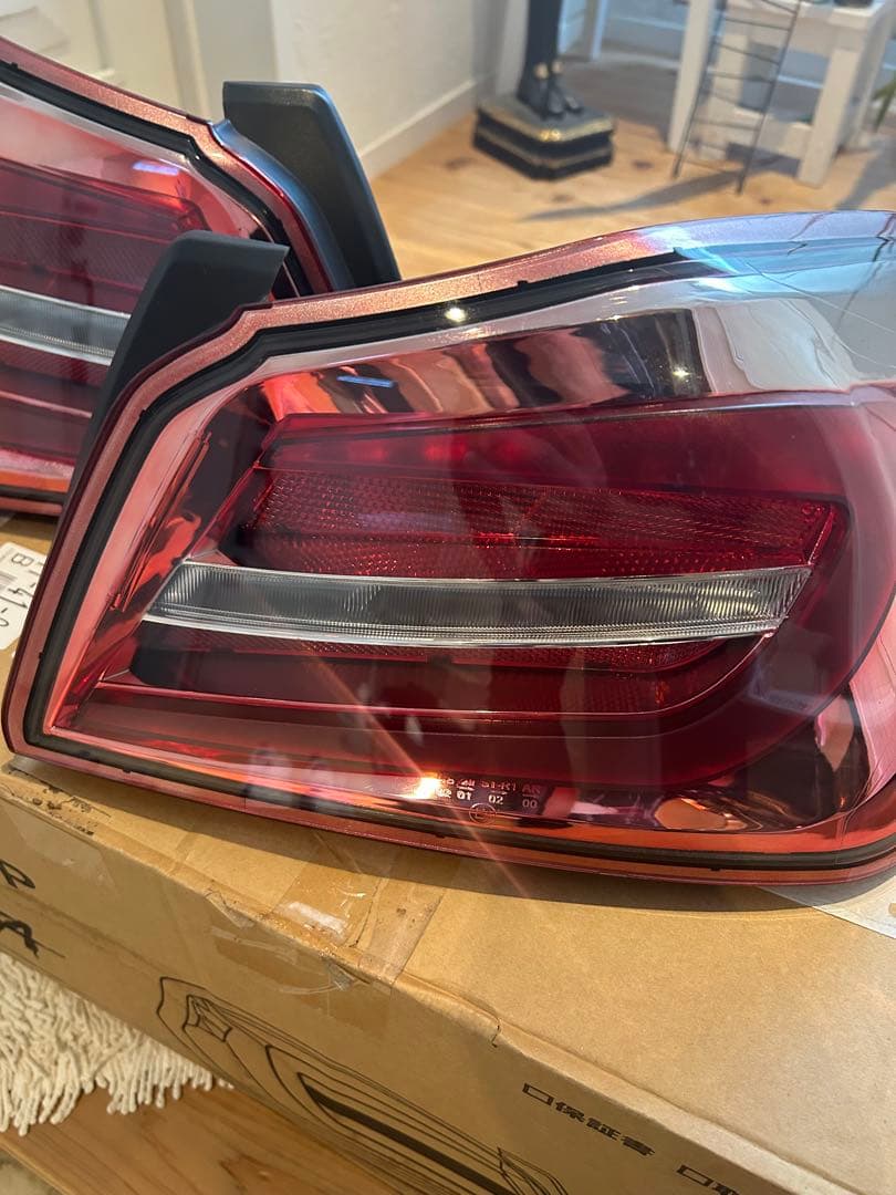 【ジャンク品】LIBERAL 隼 LEDテールランプ(vab/s4)