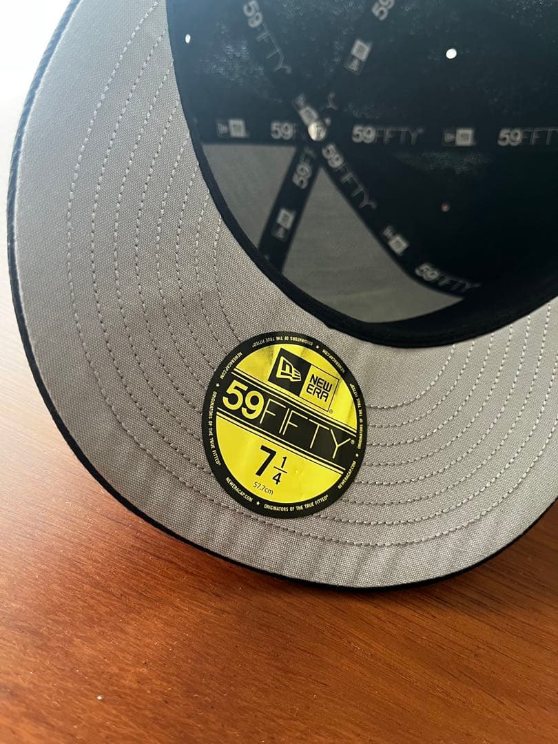 Supreme Bones New Era キャップblack 7 1/4