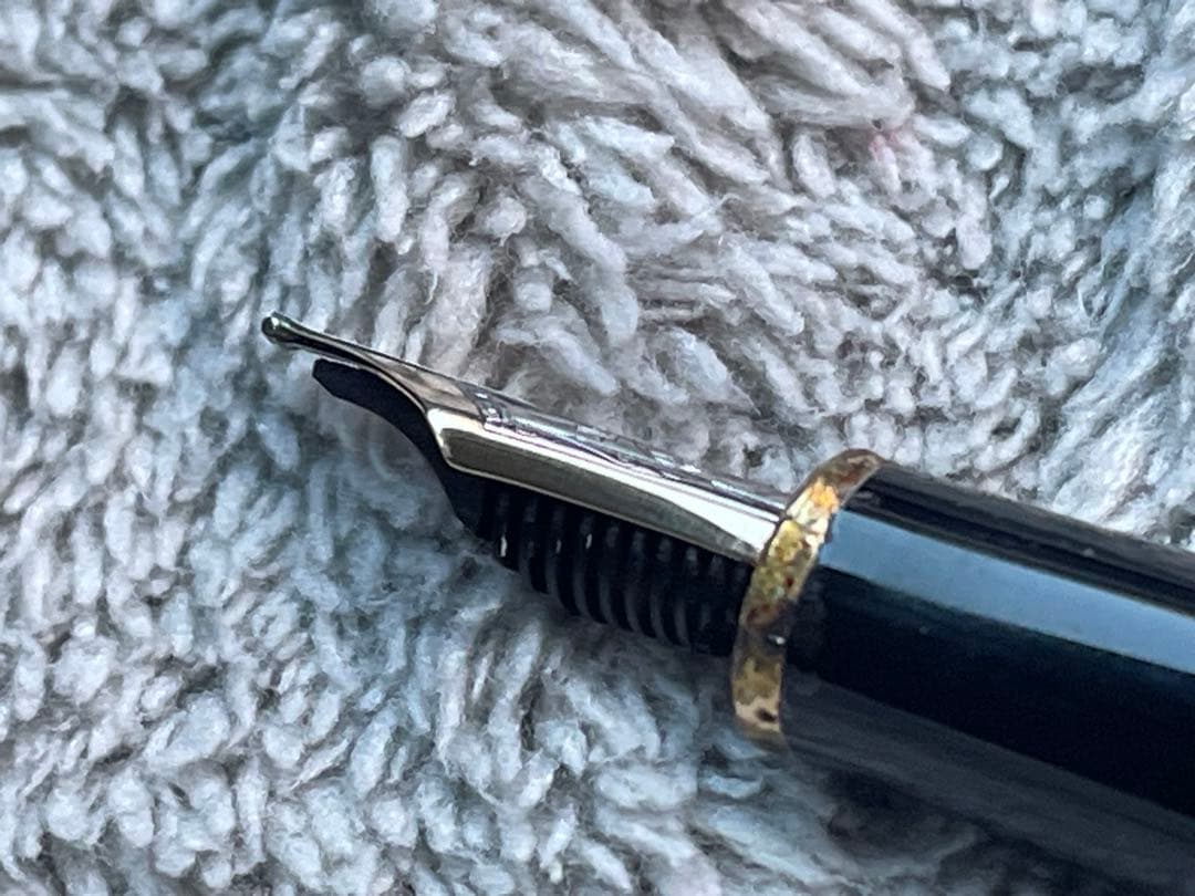 ◾️モンブラン144万年筆◾️マイスターシュテュッククラシック◾️化粧箱、コンバーター