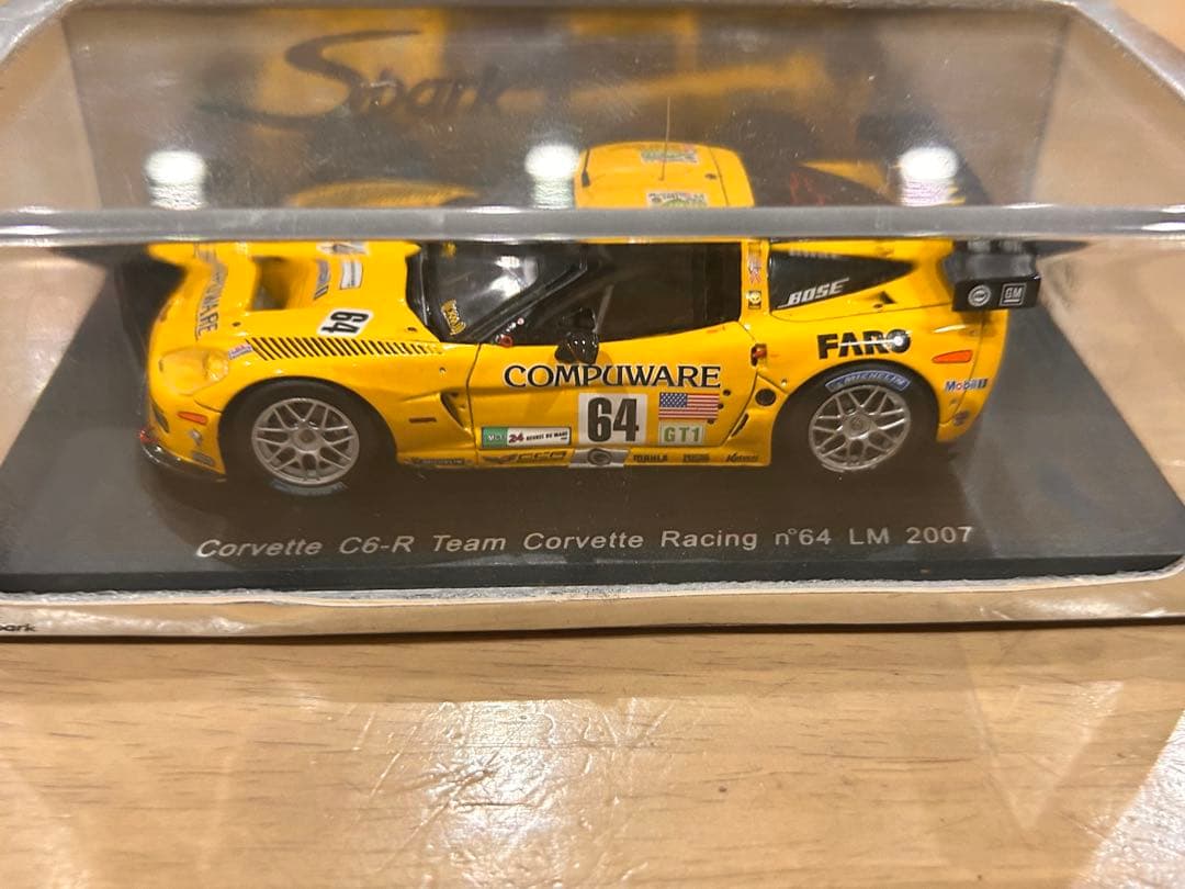 Spark Corvette C6-R コルベット　ミニカー 廃盤品