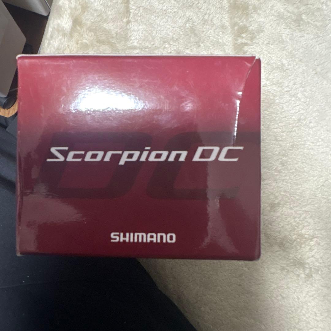 ほぼ新品11 スコーピオン右ハンドルScorpion DC R ベイトリール