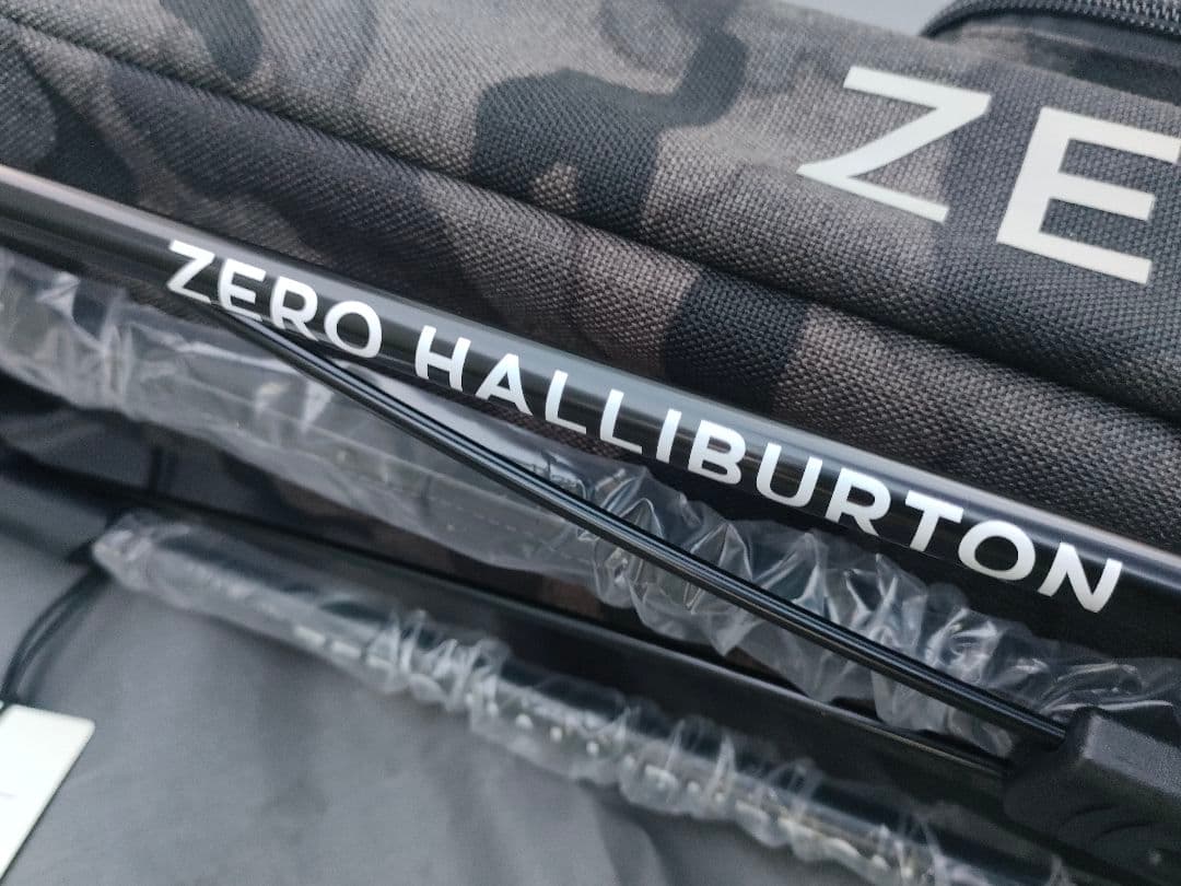 未使用品 ゼロハリバートン ブラックカモ ゴルフバッグ ミニキャディバッグ