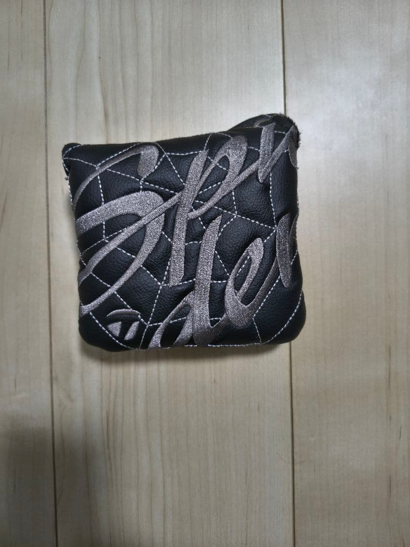 テーラーメイド Spider GTx TRUSS WHITE TM1 33インチ