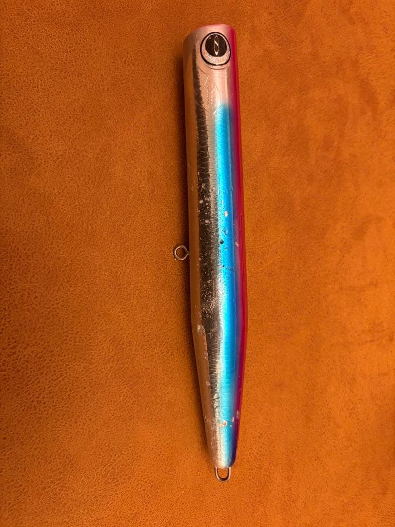 ディークロウ　d-claw ビーコン210