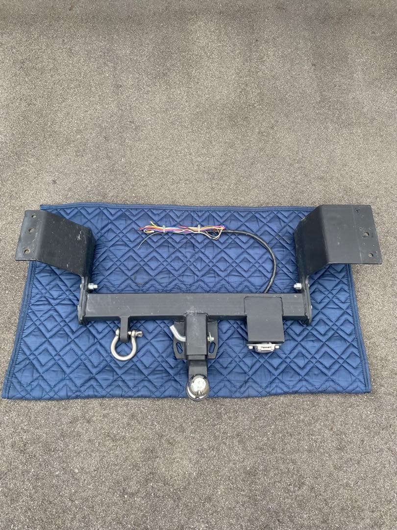 30プリウス　ヒッチメンバー