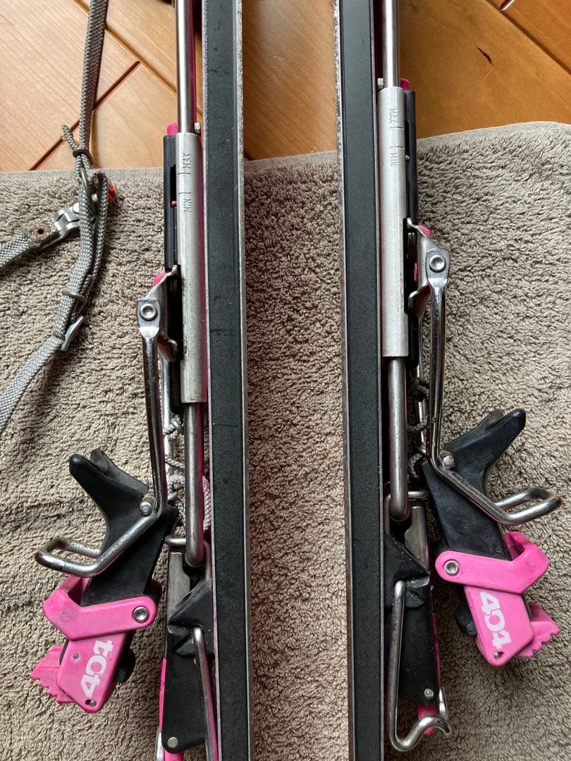 山スキー　ロシニョール/ネパール 180cm、シール、ストックリング付き