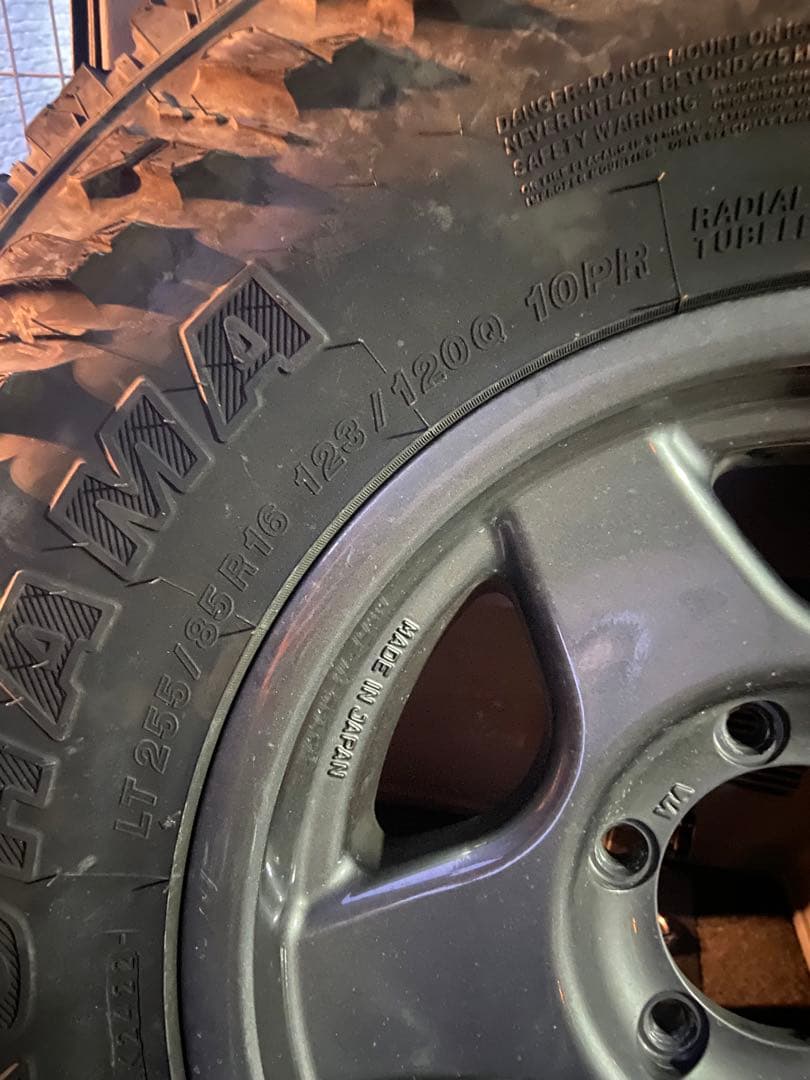 専用出品 ブラV ガンメタ 16インチ 6H 6J