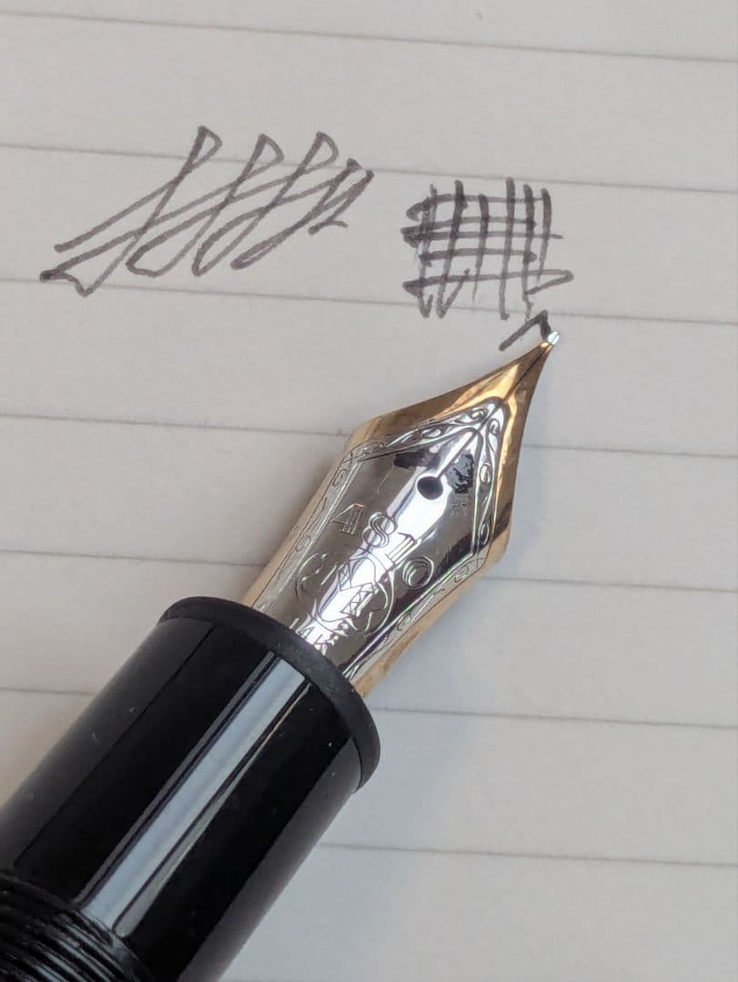 モンブラン　マイスターシュテュック146　14金　EF　ヘミングウェイ芯