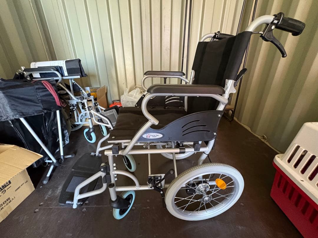 【美品】ケアテックジャパン介助式車椅子ハピネスライトCA-22SU