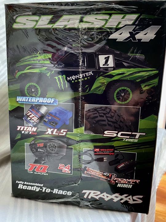 ラジコン　モンスターエナジー