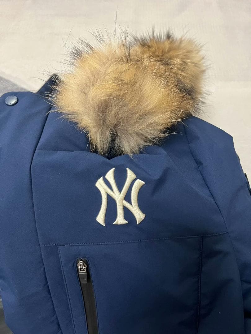 ニューヨーク・ヤンキース ダウンジャケット ネイビー M