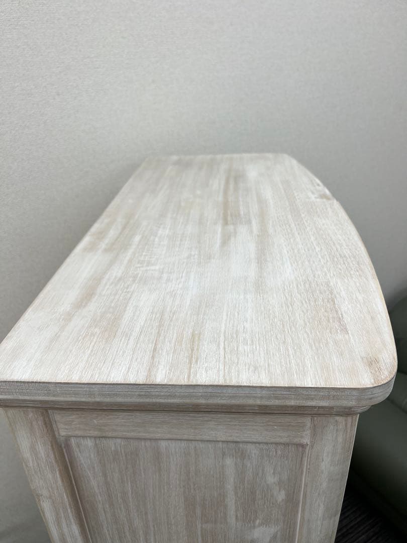 リリーホワイトリリージョン本棚ブックシェルフ北欧調家具残り少ない