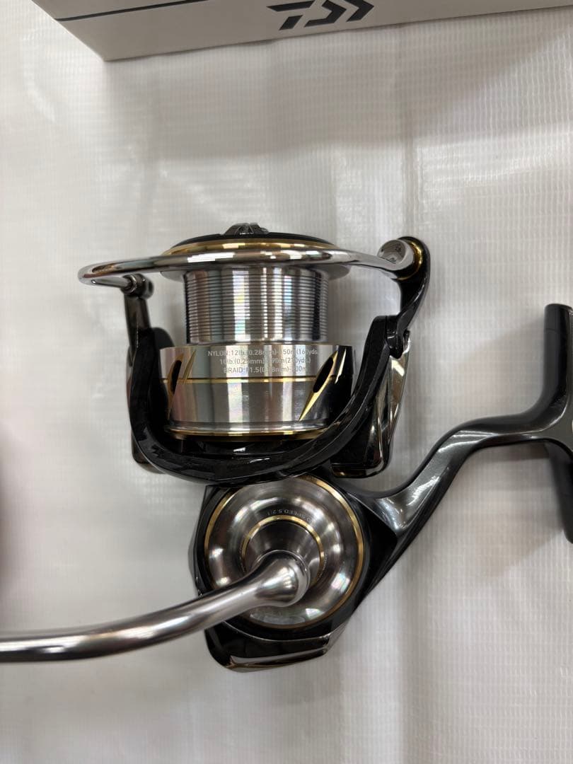 美品 Daiwa 20 LUVIAS LT4000-C リール