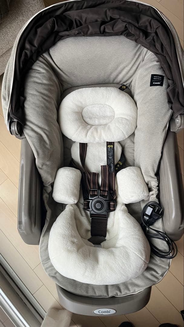 コンビ　ネムリラ AT　BEDi　おやすみドーム　EG　電動モデル