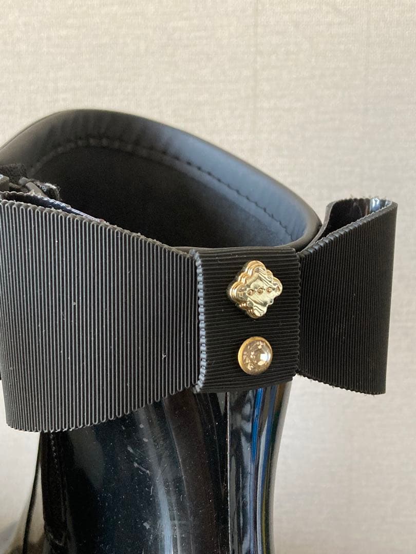 トッカ レインブーツ　リボン付 ブラック　ショート丈