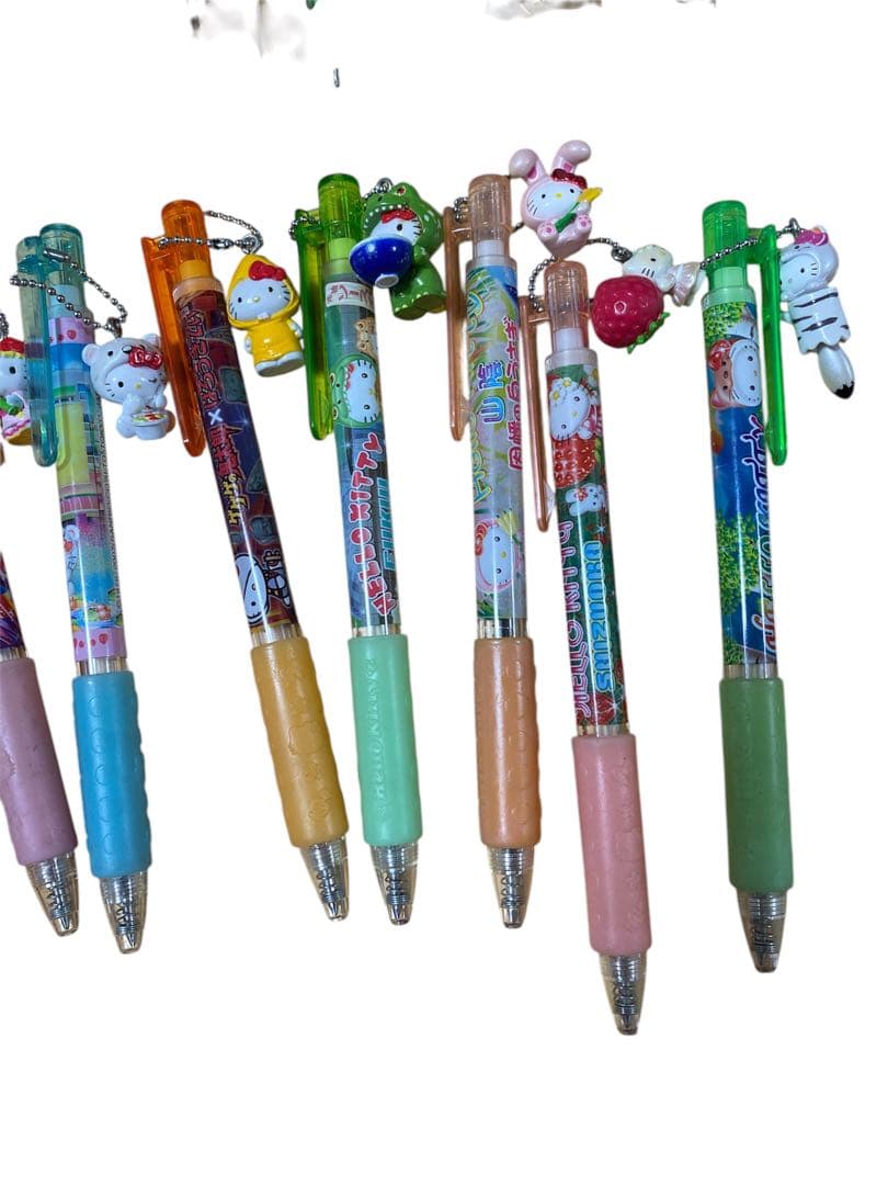 【新品と傷汚れあり】ご当地キティグッズ　合計33点