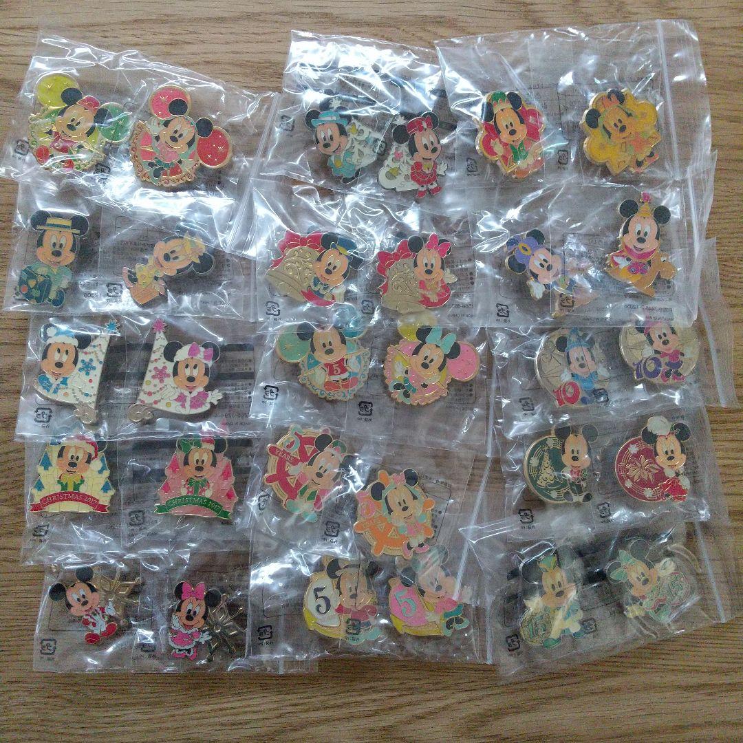 ディズニー ピンバッジ ２３０個