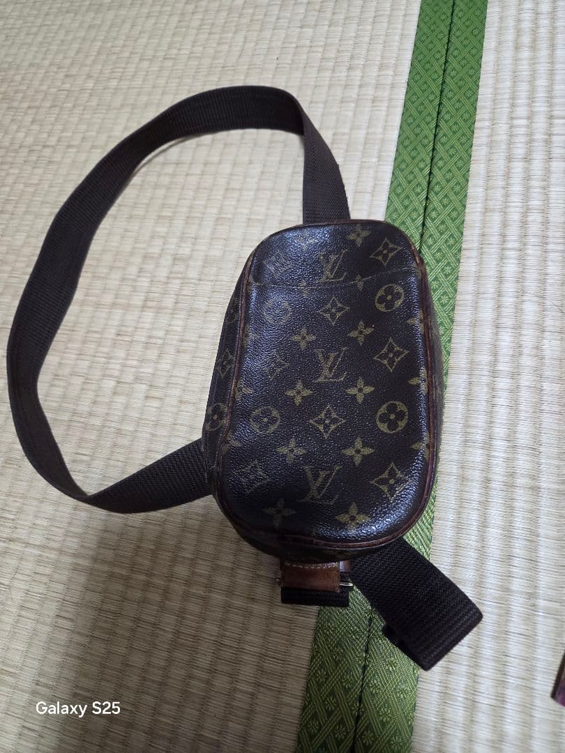 Louis Vuitton ボディバッグ モノグラム