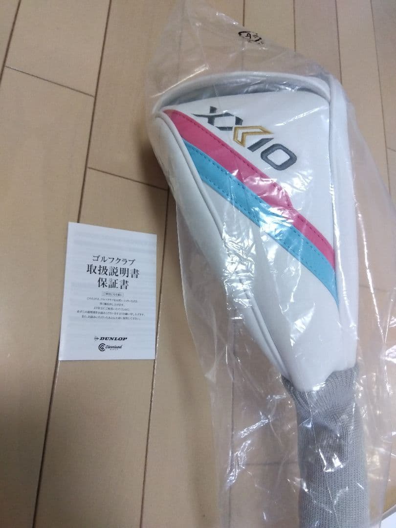 新品◆DUNLOP　XXIO　レディスドライバー　ホワイトモデル　L　13.5゜