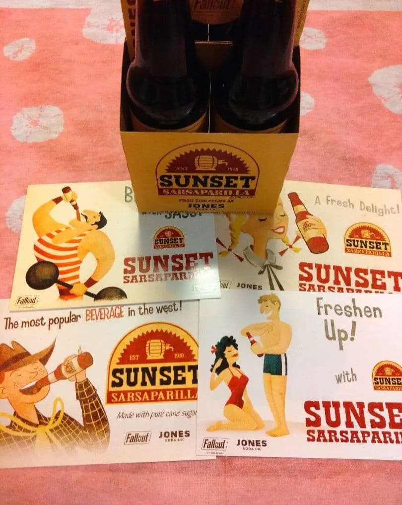 フォールアウト　サンセット・サルサパリラ4本　キャリーケース　ポストカード四枚付