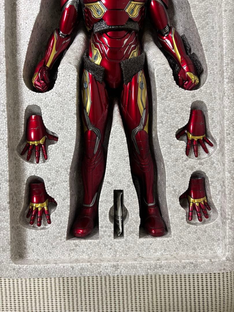 ホットトイズ　アベンジャーズ　アイアンマンマーク５０　　マーク50ホットトイズ