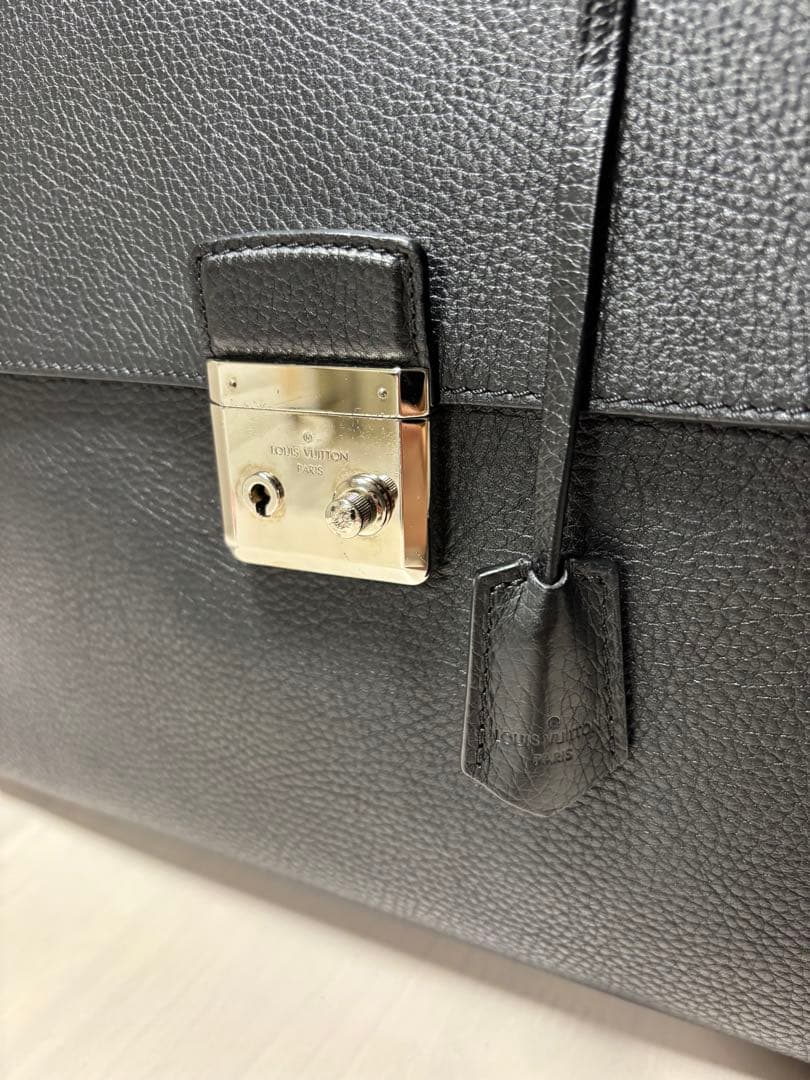 最終値下げ⭐️ルイヴィトン⭐️ドリアントリヨンレザー　ノアール