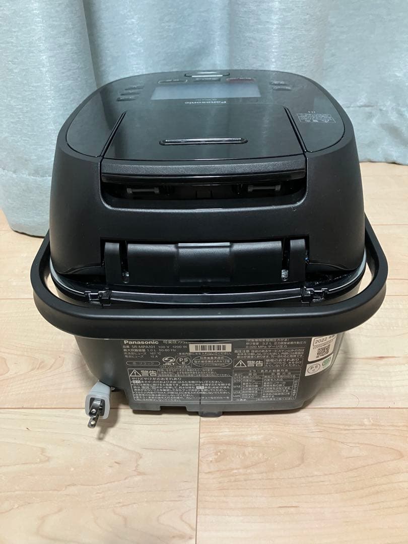2022年製 Panasonic 炊飯器 おどり炊きSR-MPA101