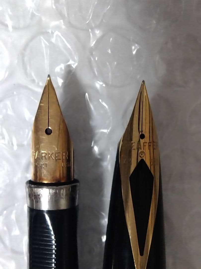 【胴体とキャップSterling、ペン先14K】刻印あり、万年筆２本まとめ売り