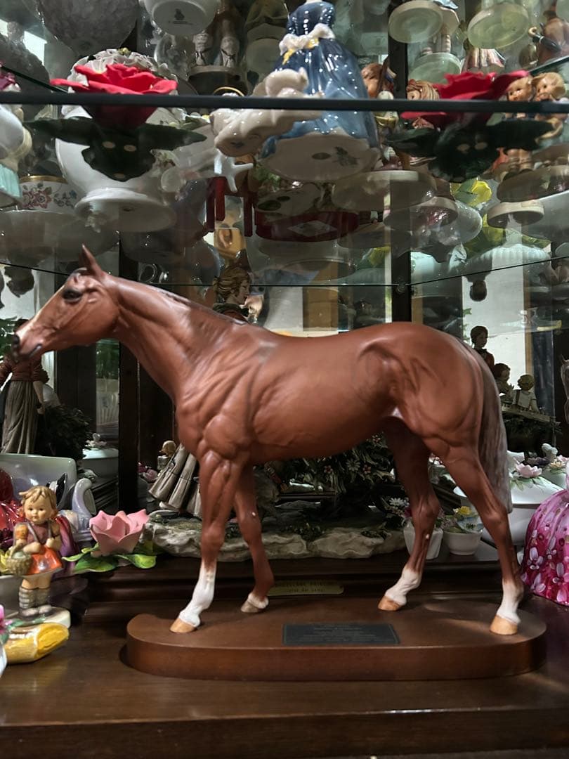 ベスウィック　馬　置物　陶器