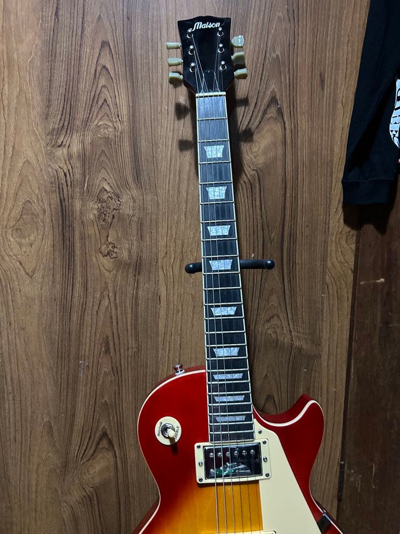 ギター MAISON