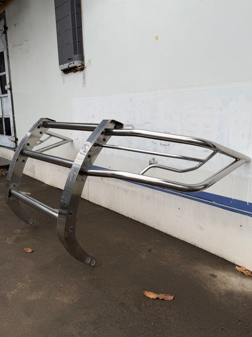 三菱 デリカD:5 フロントガードバー ブルバー ステンレス 中古