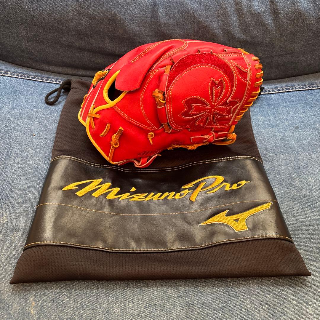 Mizuno Pro 軟式グローブ レッド
