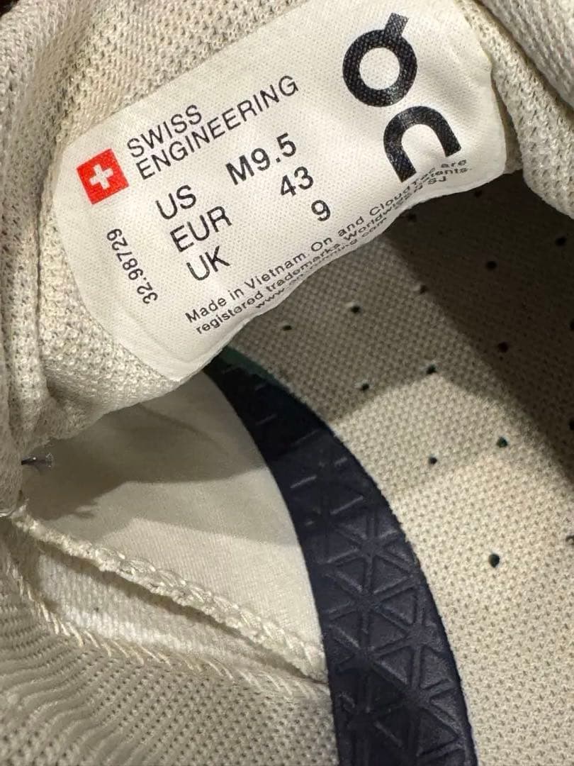 ロエベ X ON　４点　ランニングウエア　メンズ　新品あり