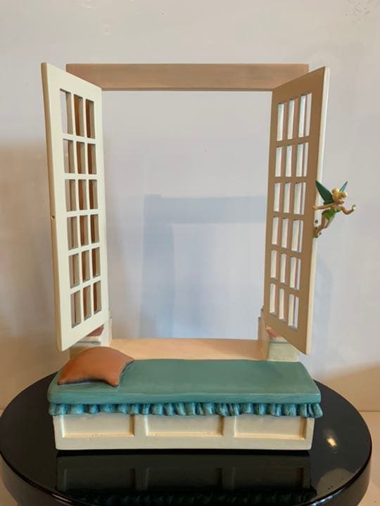 WDCC/ディズニーピーターパン　OFF TO NEVER LAND フィギュア