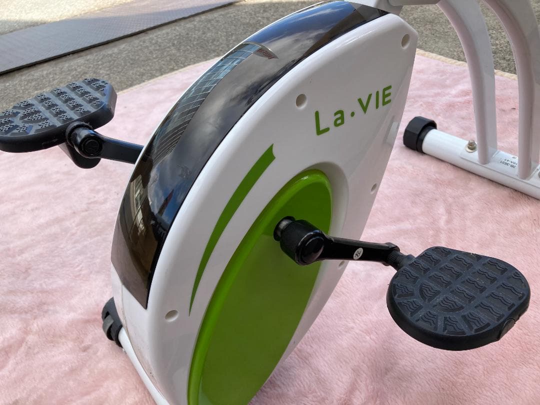 愛知岐阜/送料無料★La-VIE(ラヴィ) 折りたたみ式クロスバイク