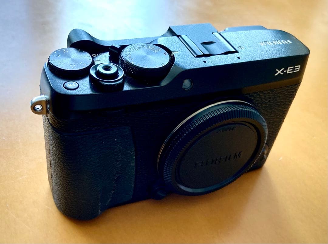 富士フイルム FUJIFILM X-E3 ボディ