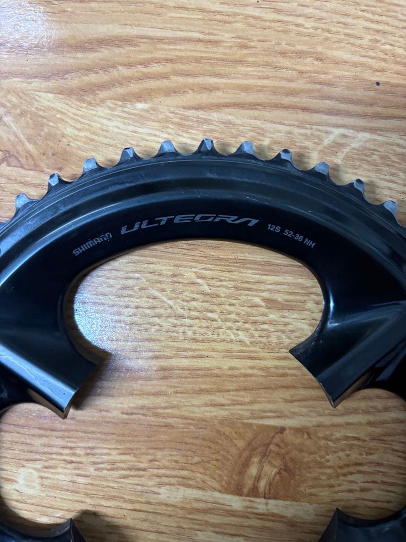 Shimano Ultegra R8100 52-36チェーンリング
