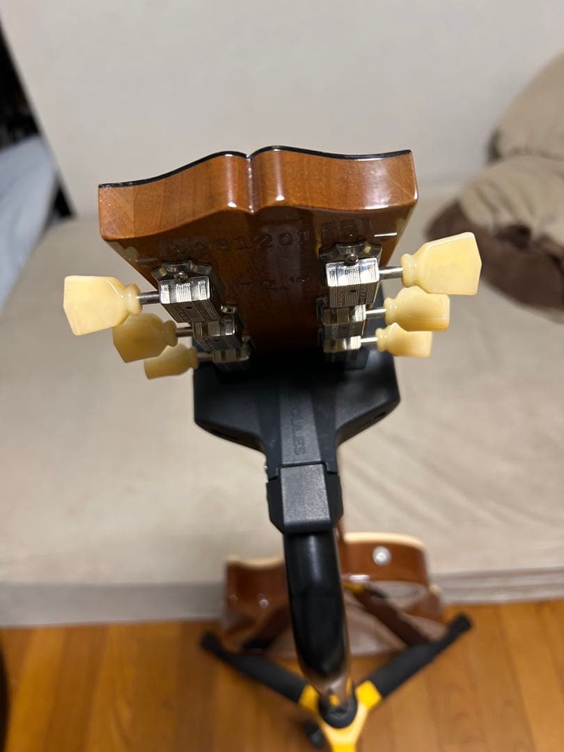 ギブソン Les Paul Standard 50s Gold Top