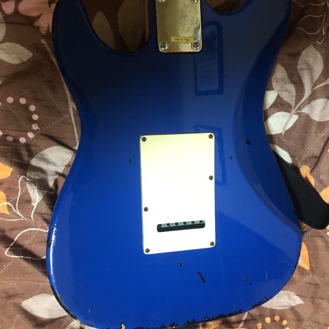 エレキギター 青・白