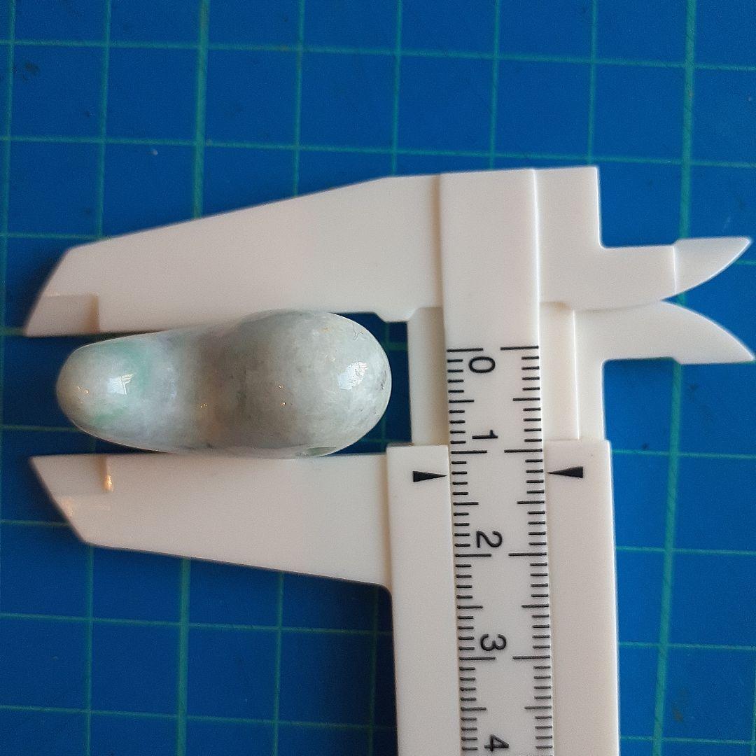 糸魚川翡翠勾玉