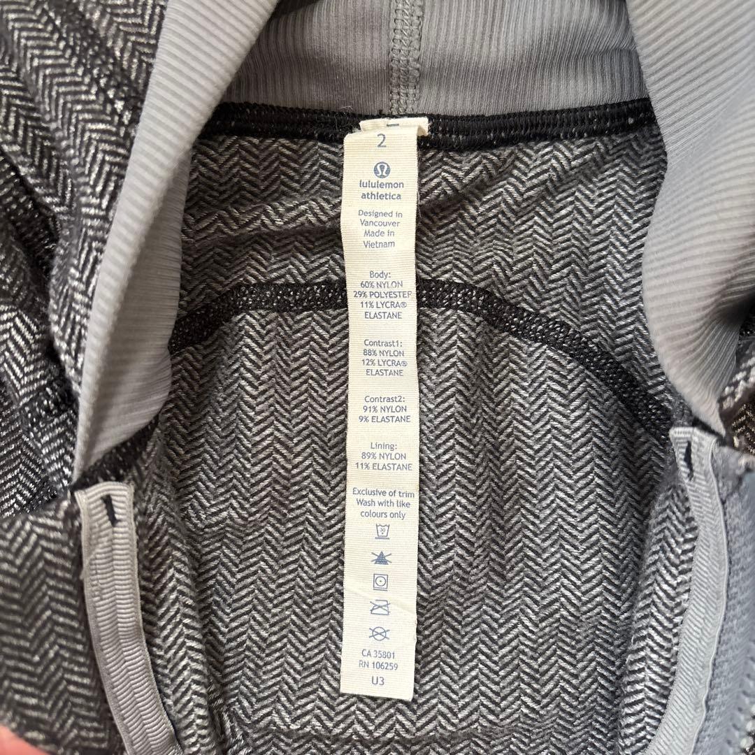 ルルレモン lululemon パーカー 2