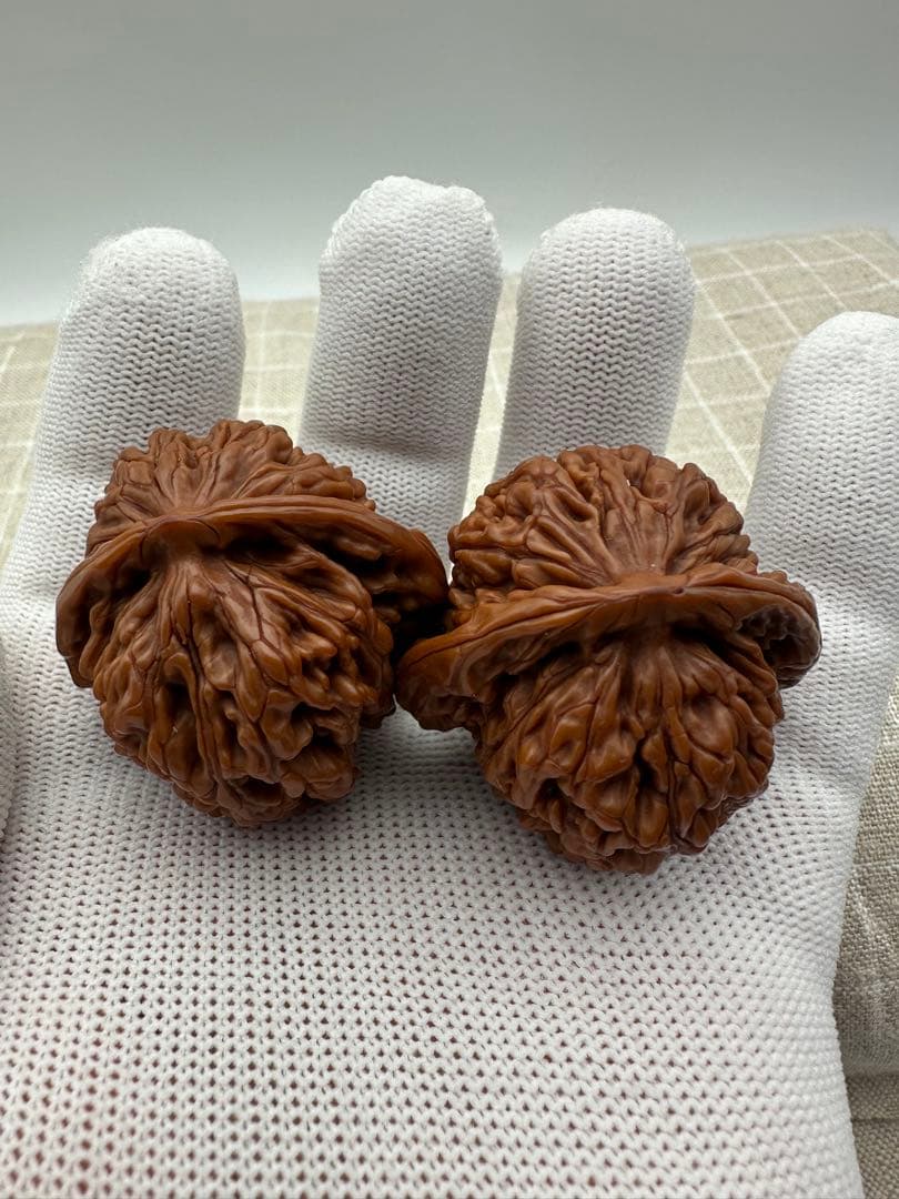 ☆天然☆ 伝統的な文玩核桃（ぶんがんくるみ）の逸品、官帽型の手球ペア 38mm