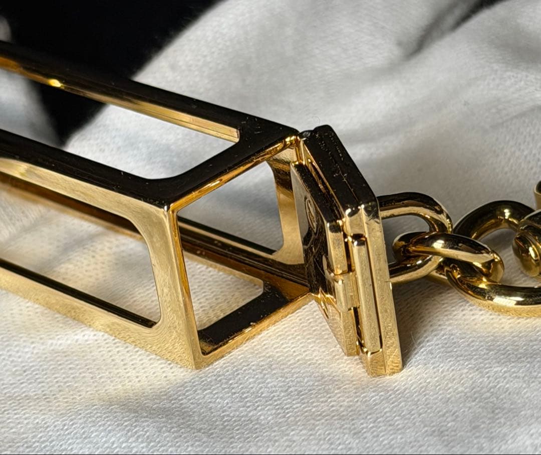 Louis Vuitton ✗ SUPREME コラボ ダイス キーホルダー