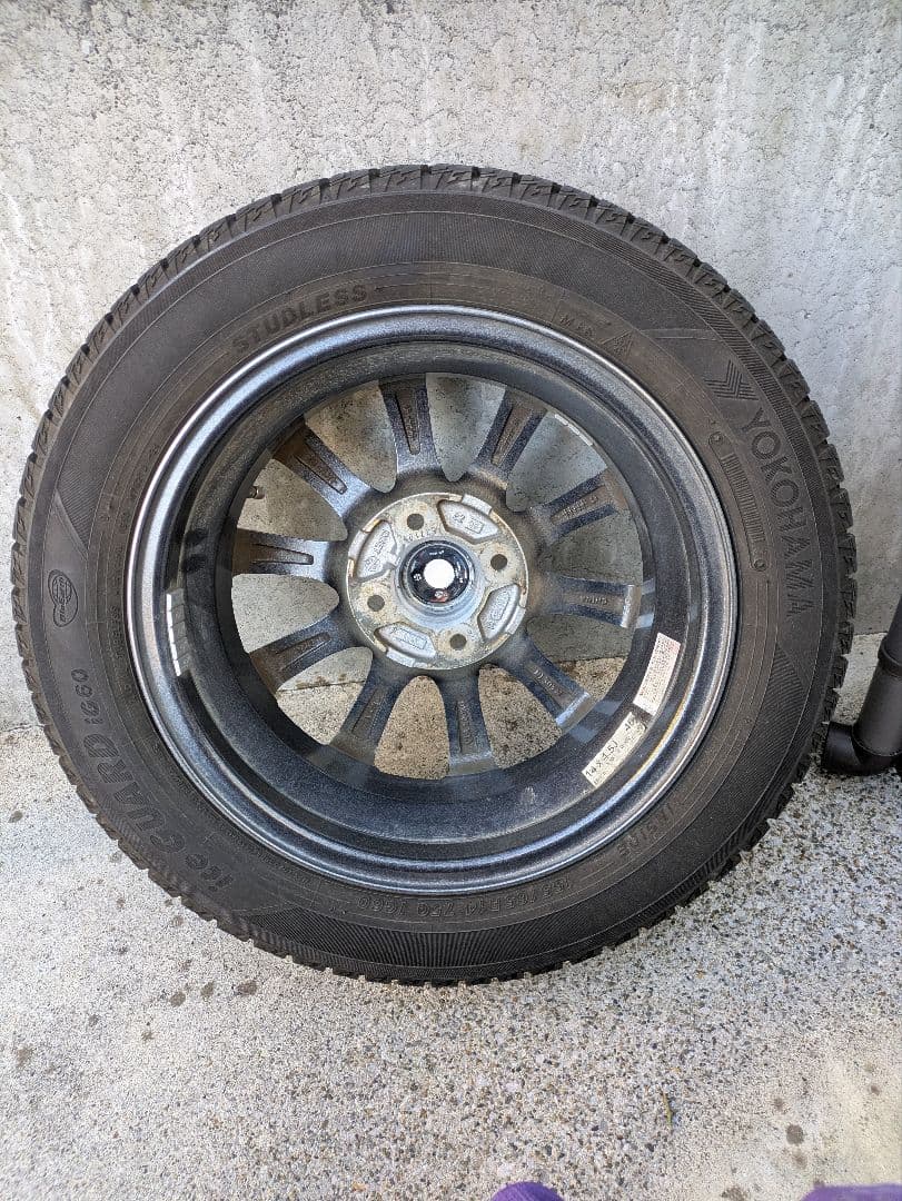 美品　YOKOHAMA スタッドレスタイヤ 155/65R14
