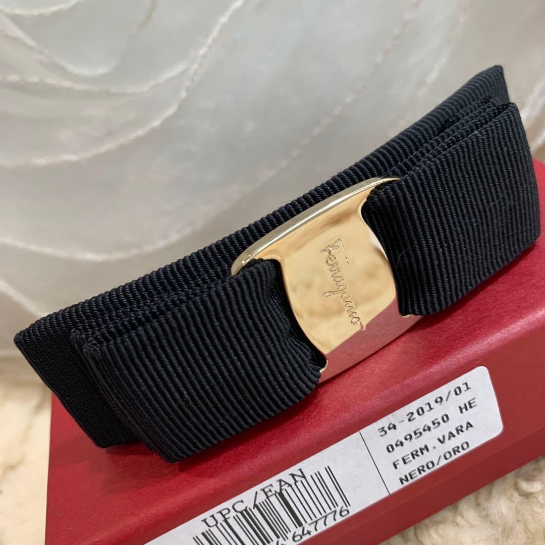 未使用品☆Salvatore Ferragamo ヴァラ バレッタ 黒xゴールド