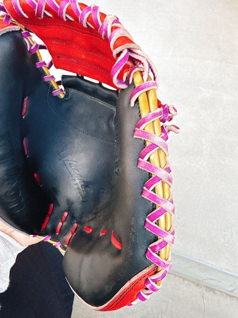 Wilson キャッチャーミット 赤/黒