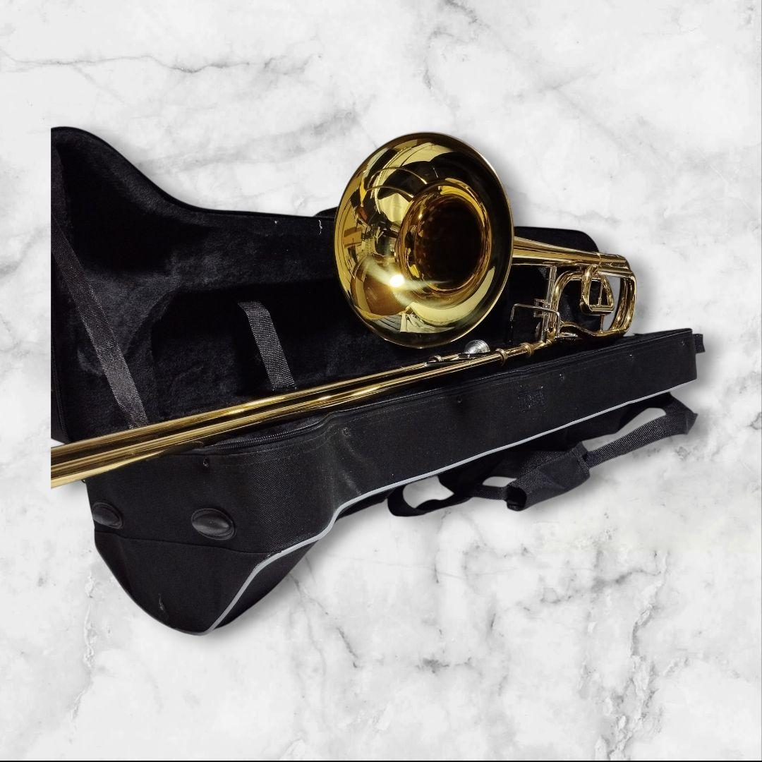 Soleil テナーバストロンボーン マウスピース、ケース付き 初心者　吹奏楽