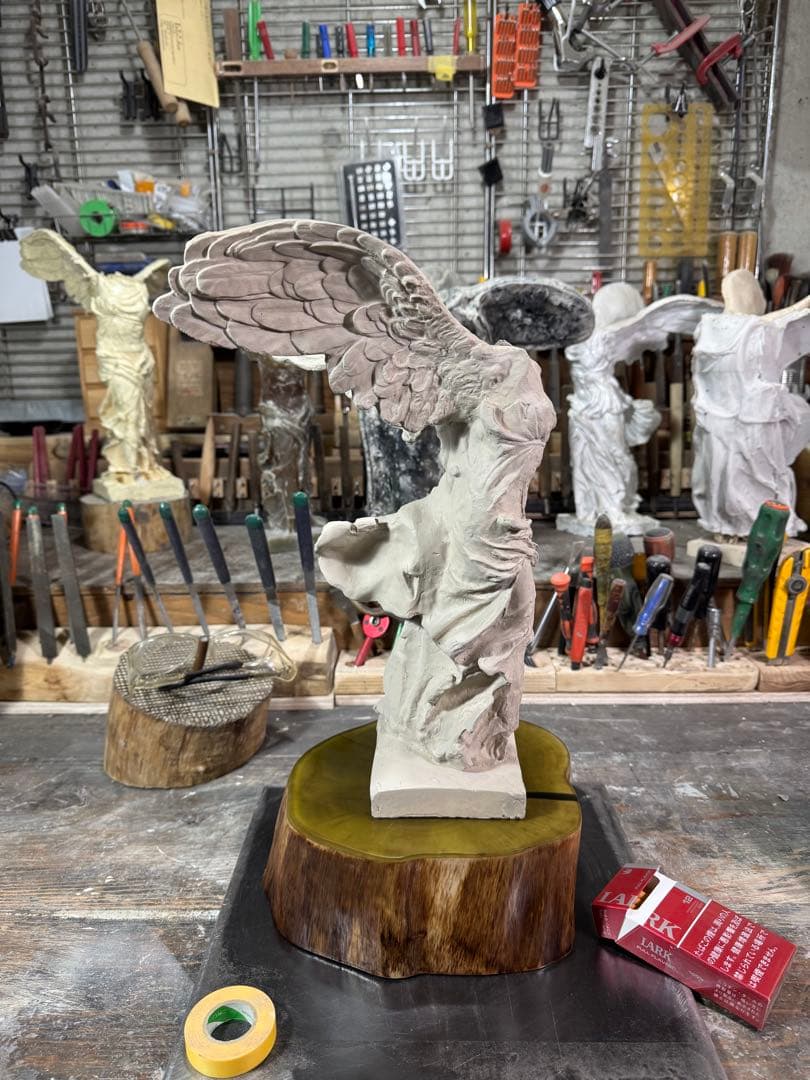 勝利の女神像 サモトラケのニケ 型製作 仕上げ塗装済み完成品 専用台座付き