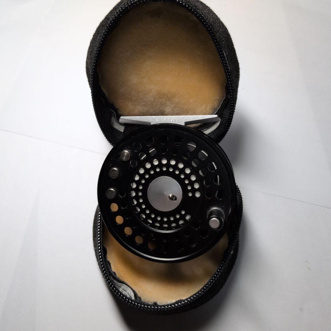 スミスマリエットフライリール　　　MR８．５　ブラック　美品